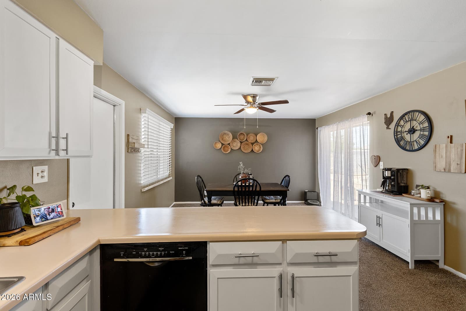 3710 W Caron Street, Phoenix, AZ 85051 — photo 13 of 34