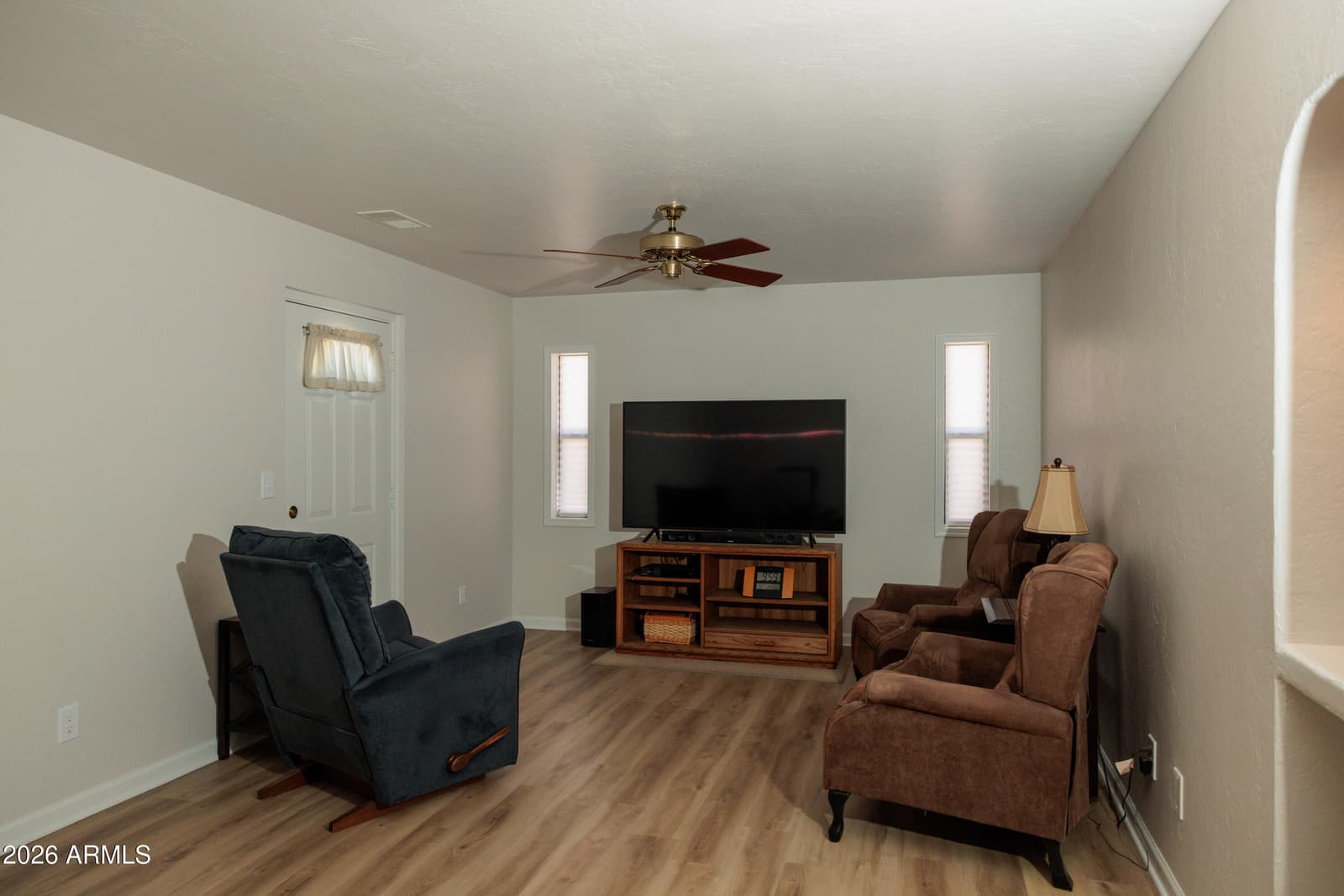 2526 E JOHN CABOT Road, Phoenix, AZ 85032 — photo 7 of 25