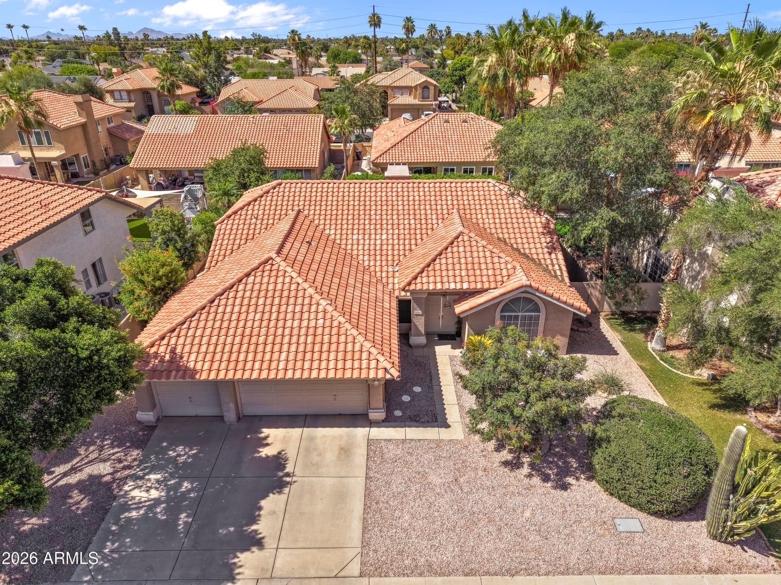 1580 W KENT Drive, Chandler, AZ 85224 — photo 2 of 41