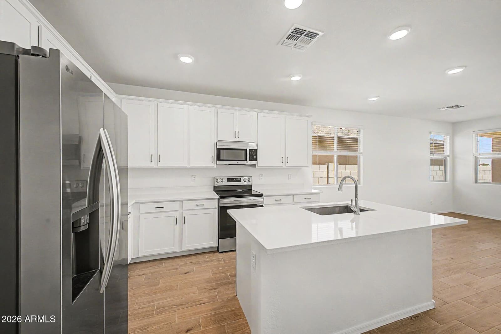 18177 W SOFT WIND Drive, Surprise, AZ 85387 — photo 8 of 32