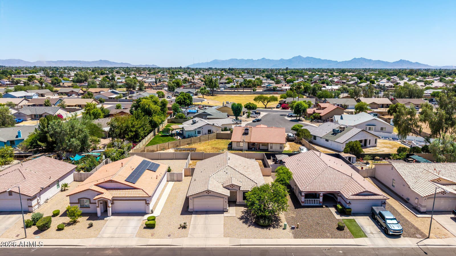 7457 W SAN MIGUEL Avenue, Glendale, AZ 85303 — photo 5 of 69