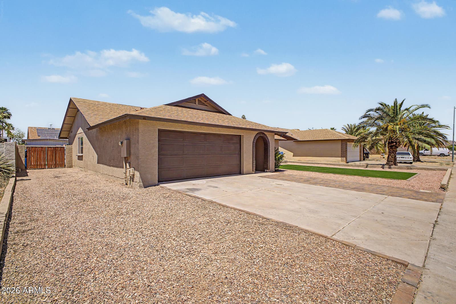 528 W MOHAWK Lane, Phoenix, AZ 85027 — photo 3 of 37