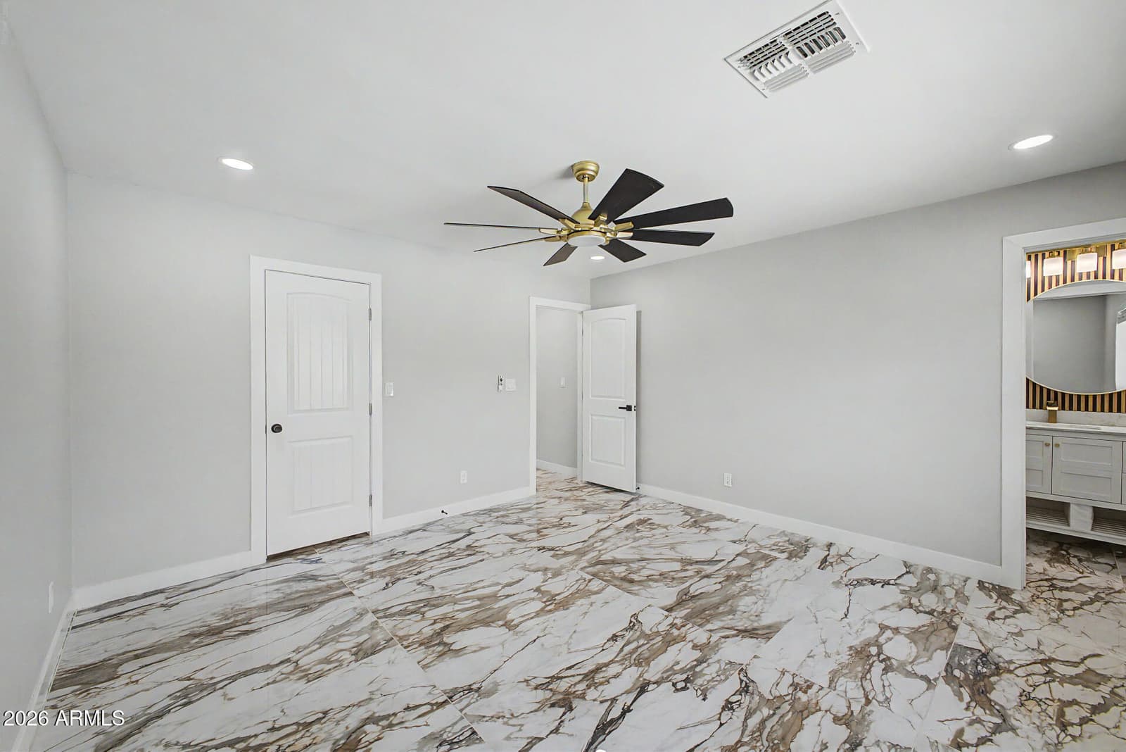 528 W MOHAWK Lane, Phoenix, AZ 85027 — photo 22 of 37