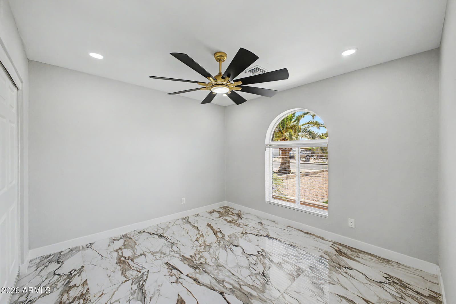 528 W MOHAWK Lane, Phoenix, AZ 85027 — photo 26 of 37