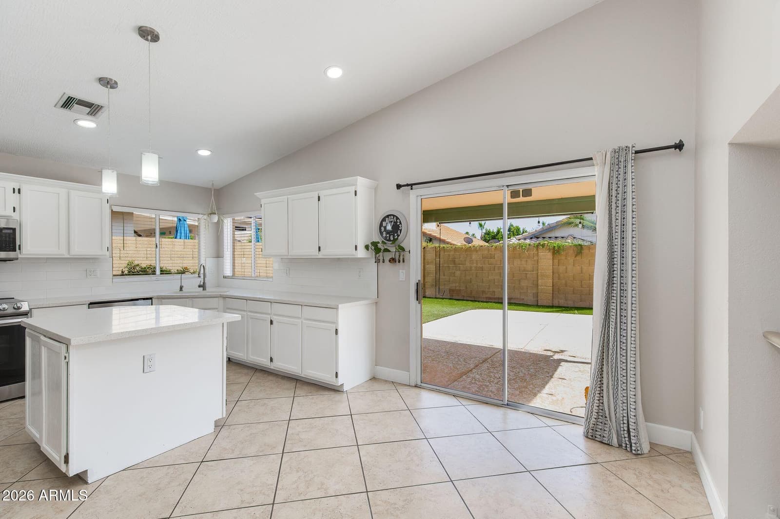 4041 W Avenida Del Sol Avenue, Glendale, AZ 85310 — photo 13 of 51