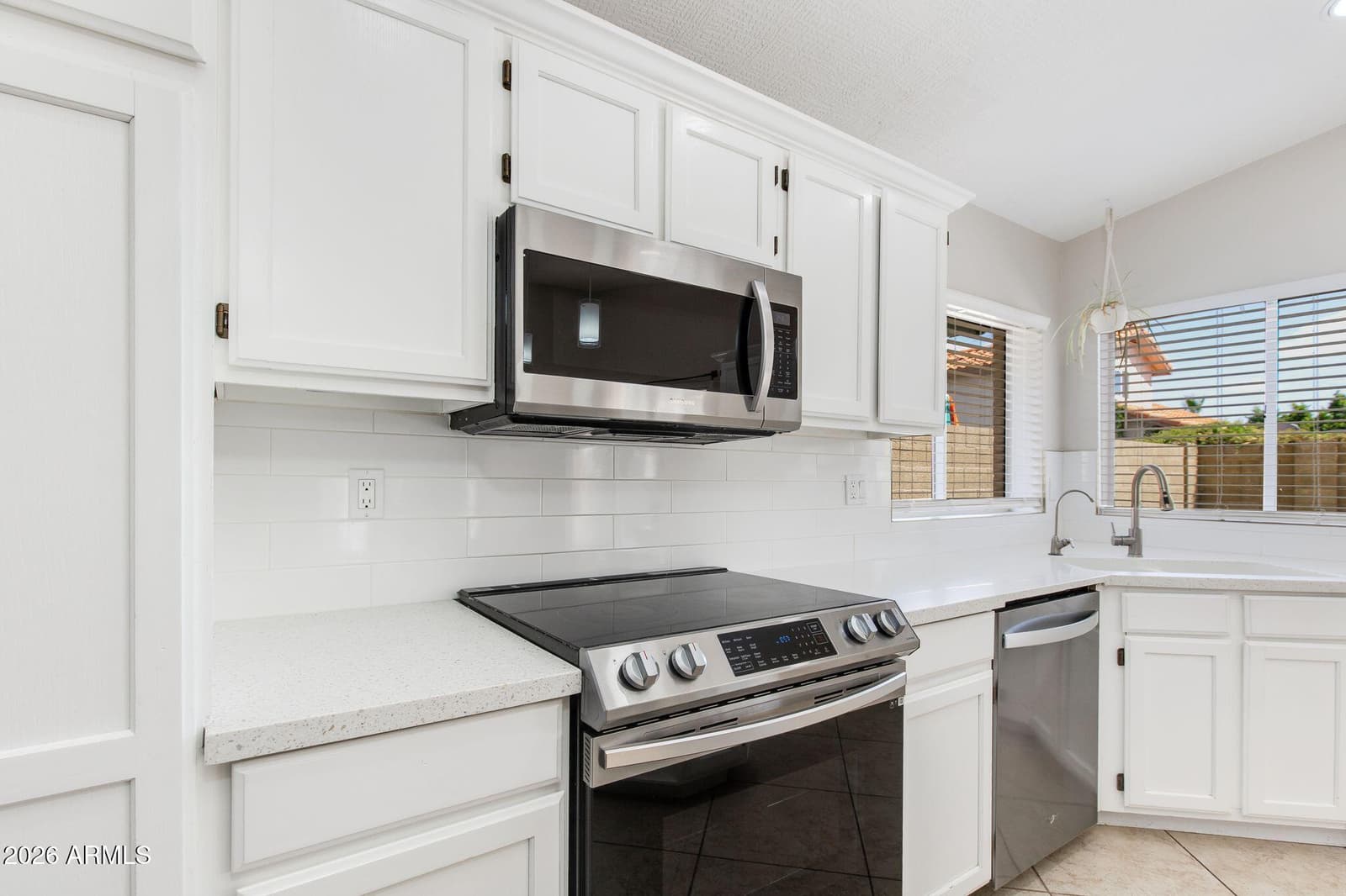 4041 W Avenida Del Sol Avenue, Glendale, AZ 85310 — photo 18 of 51
