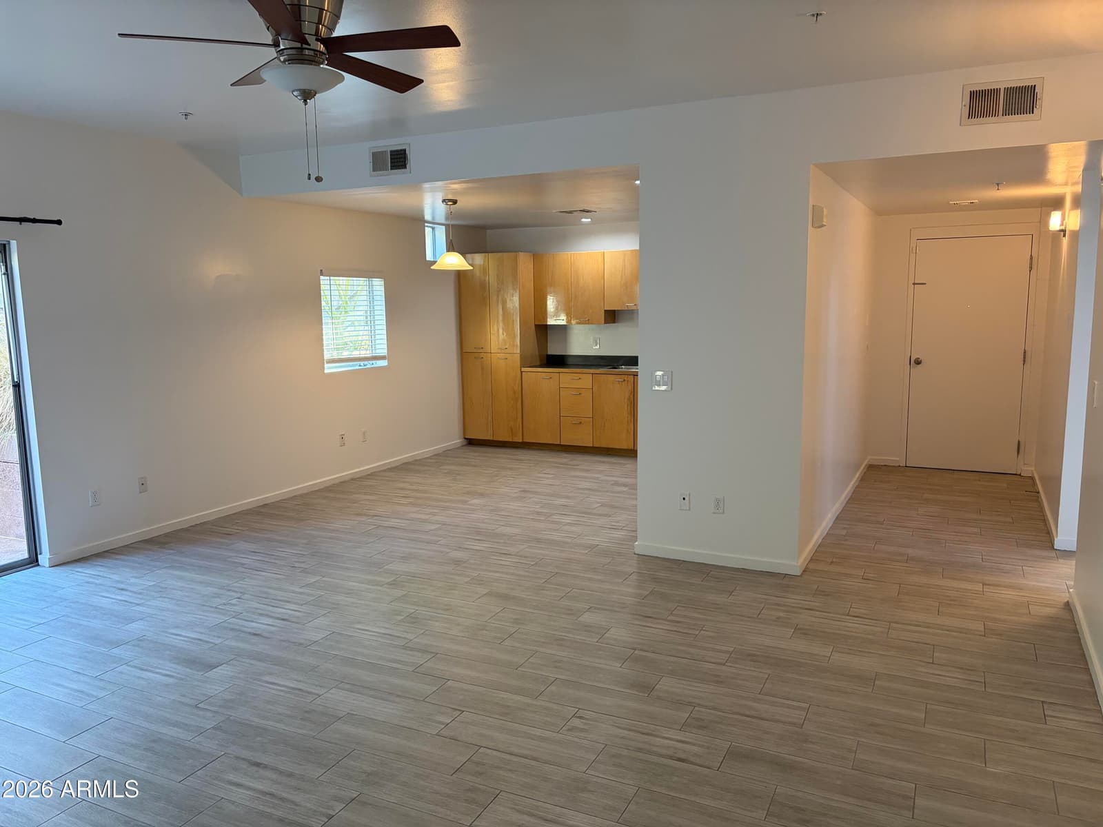 1111 W UNIVERSITY Drive 1016, Tempe, AZ 85281 — photo 11 of 35