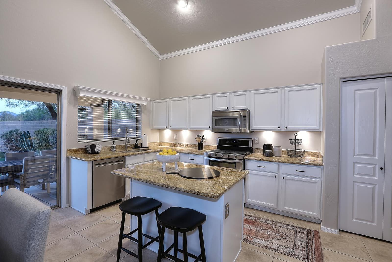 10354 E RAINTREE Drive, Scottsdale, AZ 85255 — photo 9 of 48