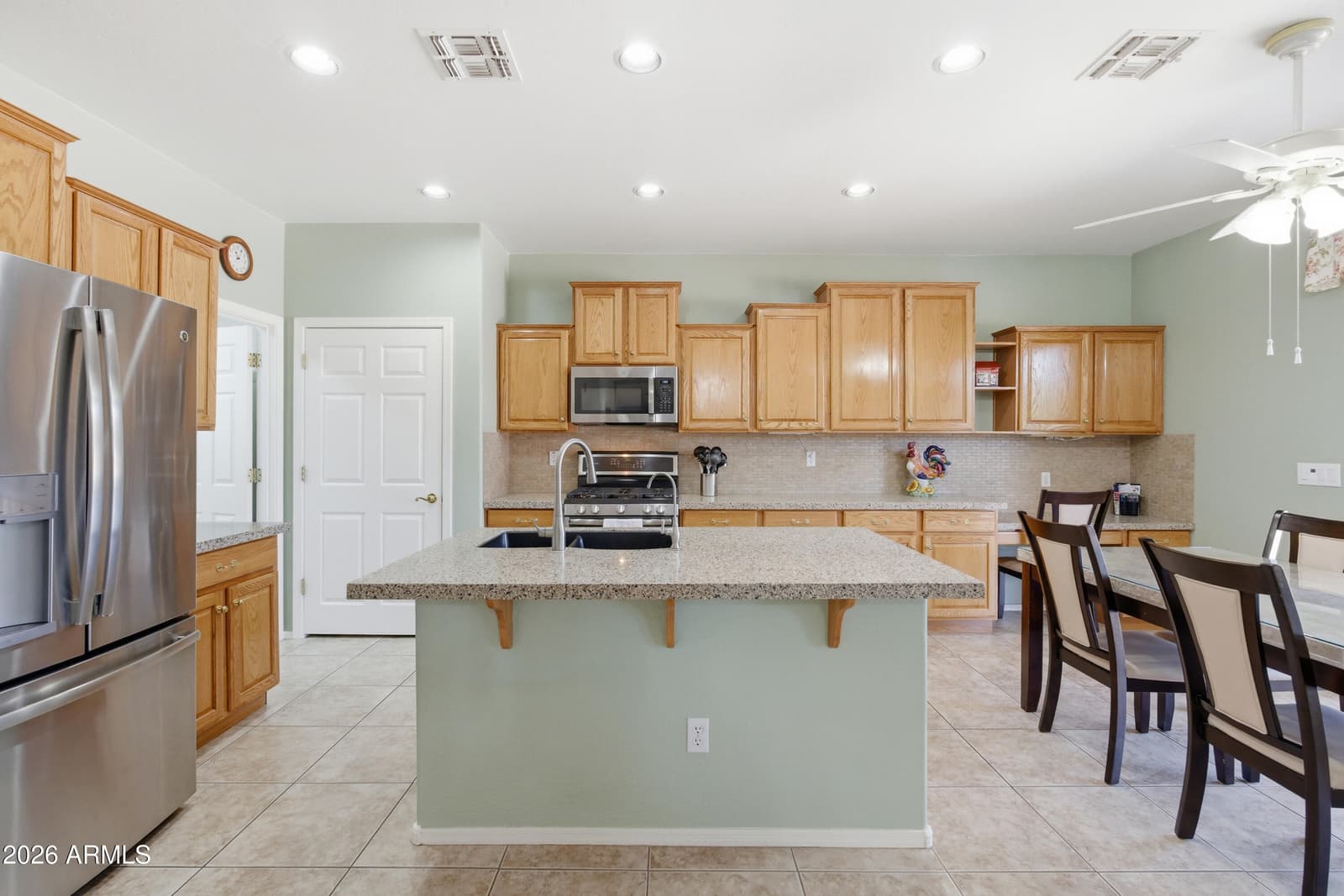 3122 E JUANITA Avenue, Gilbert, AZ 85234 — photo 5 of 72