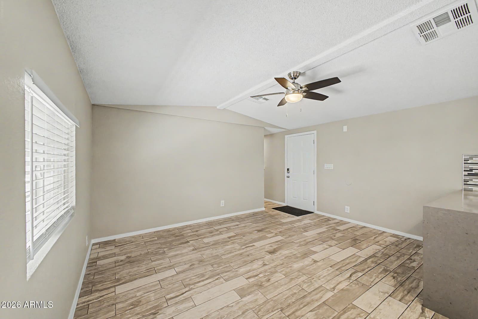 1221 N DYSART Road 27, Avondale, AZ 85323 — photo 6 of 28