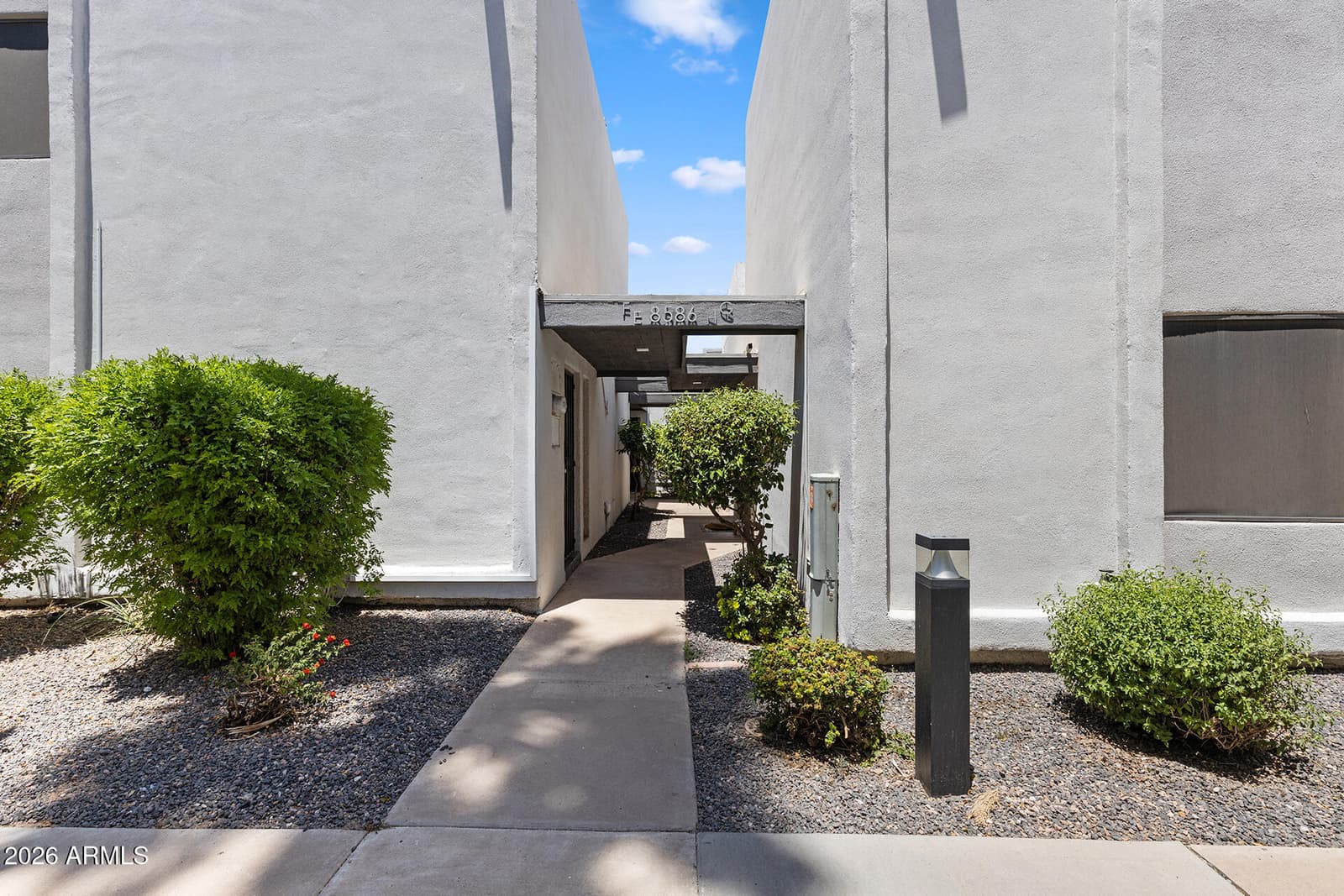 8586 E Indian School Road F, Scottsdale, AZ 85251 — photo 4 of 29