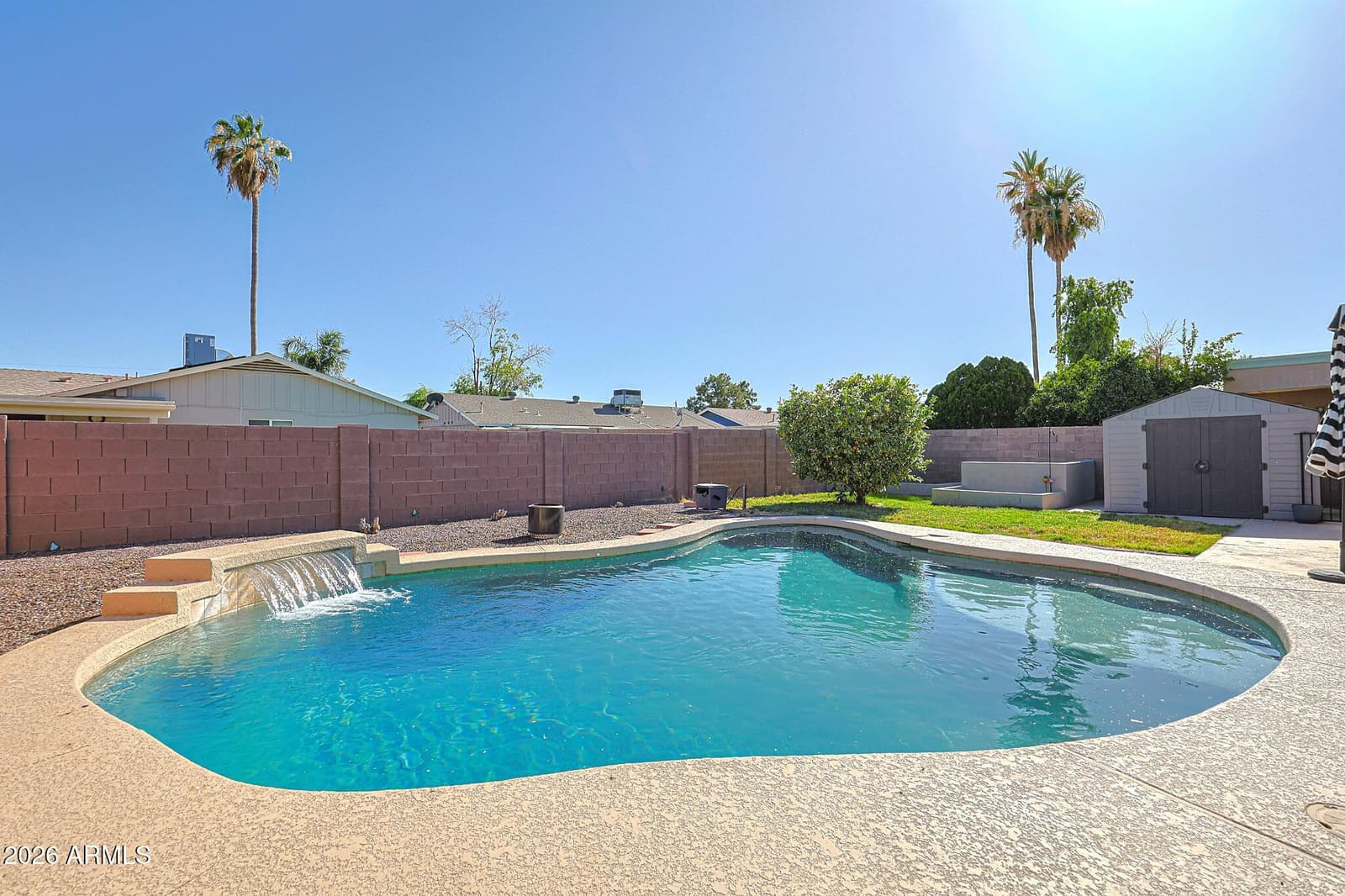 2327 W SUNNYSIDE Avenue, Phoenix, AZ 85029 — photo 20 of 27