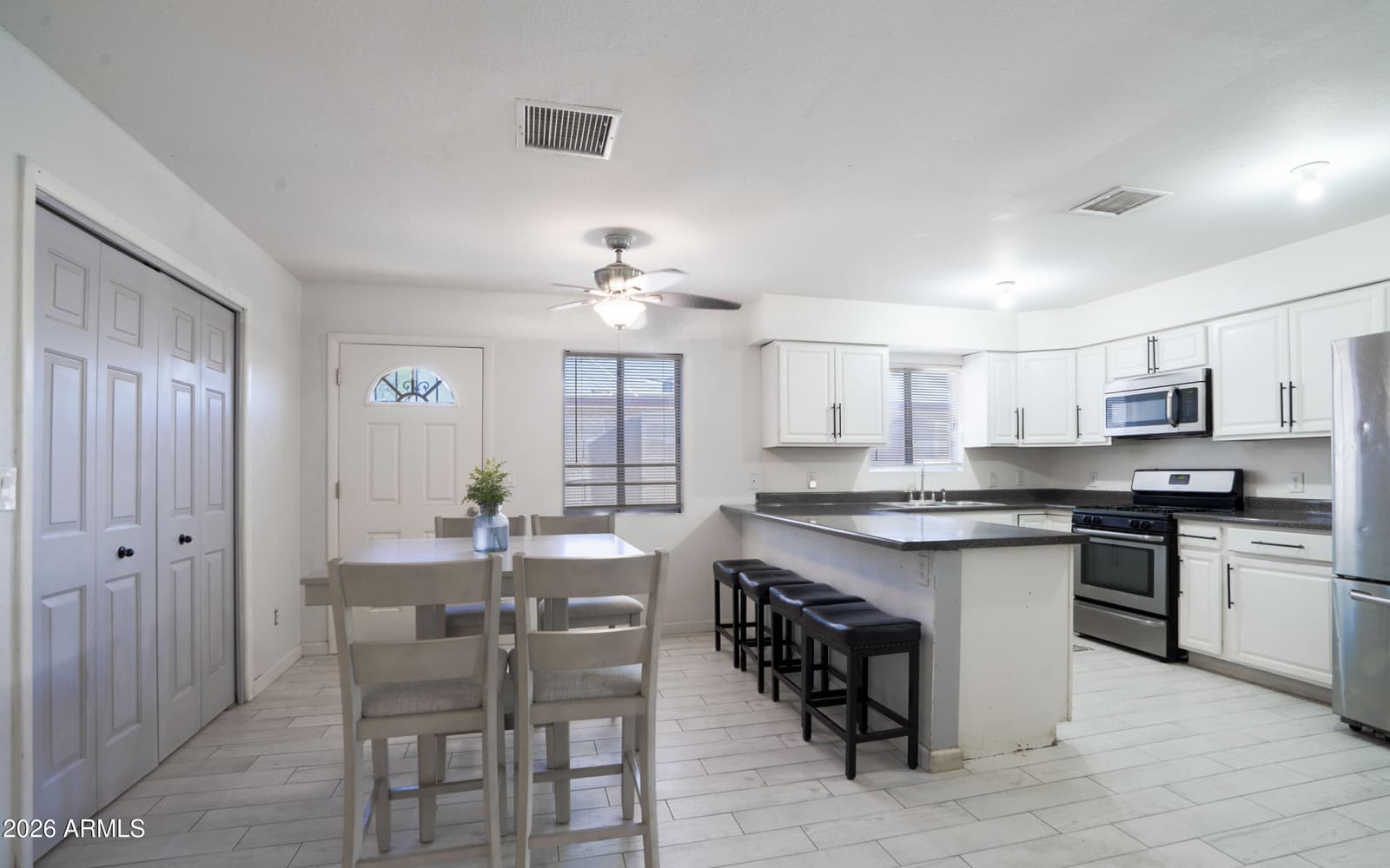 729 S 2ND Street, Avondale, AZ 85323 — photo 3 of 21