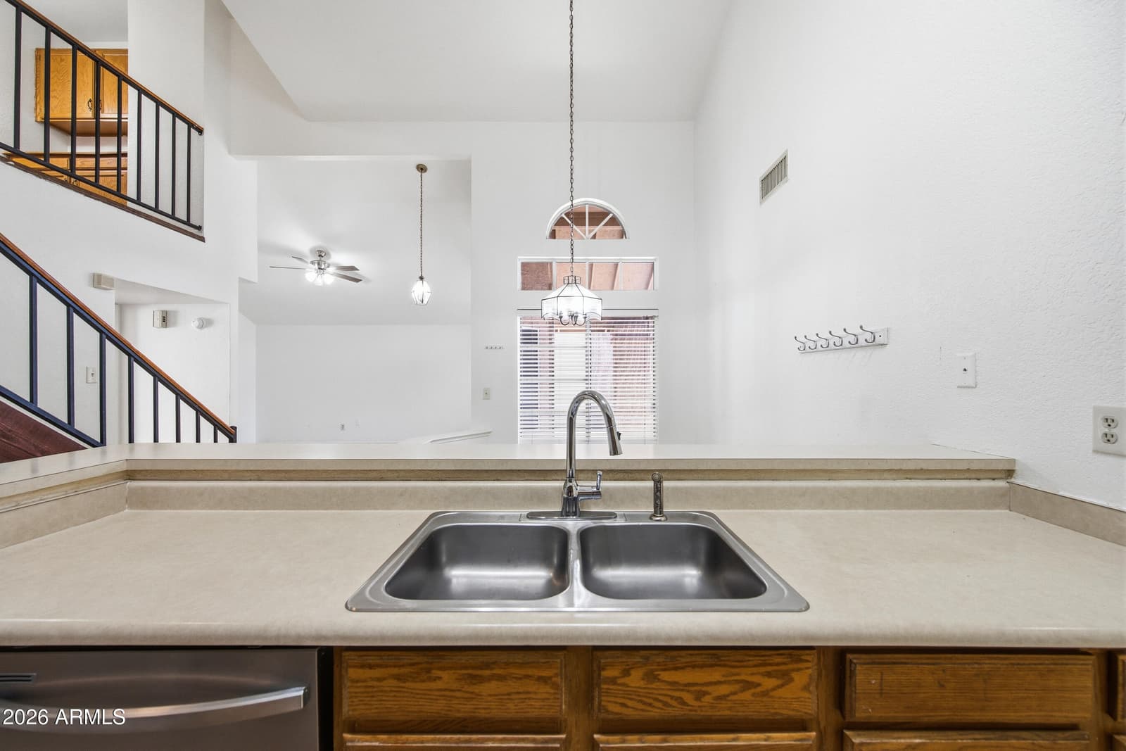 11907 N 76TH Drive, Peoria, AZ 85345 — photo 9 of 31
