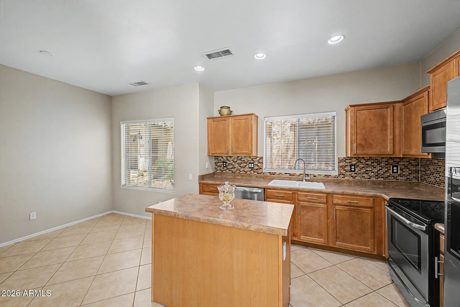 8320 W Sheridan Street, Phoenix, AZ 85037 — photo 12 of 29