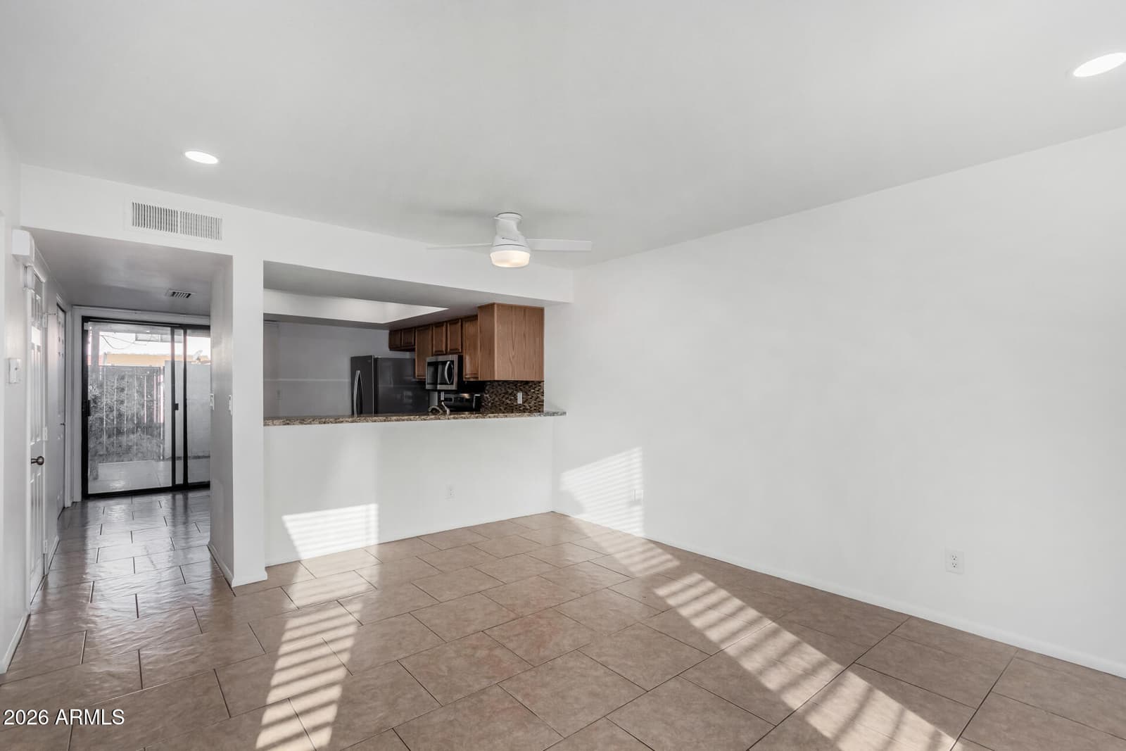 2842 E Beck Lane 2, Phoenix, AZ 85032 — photo 7 of 34