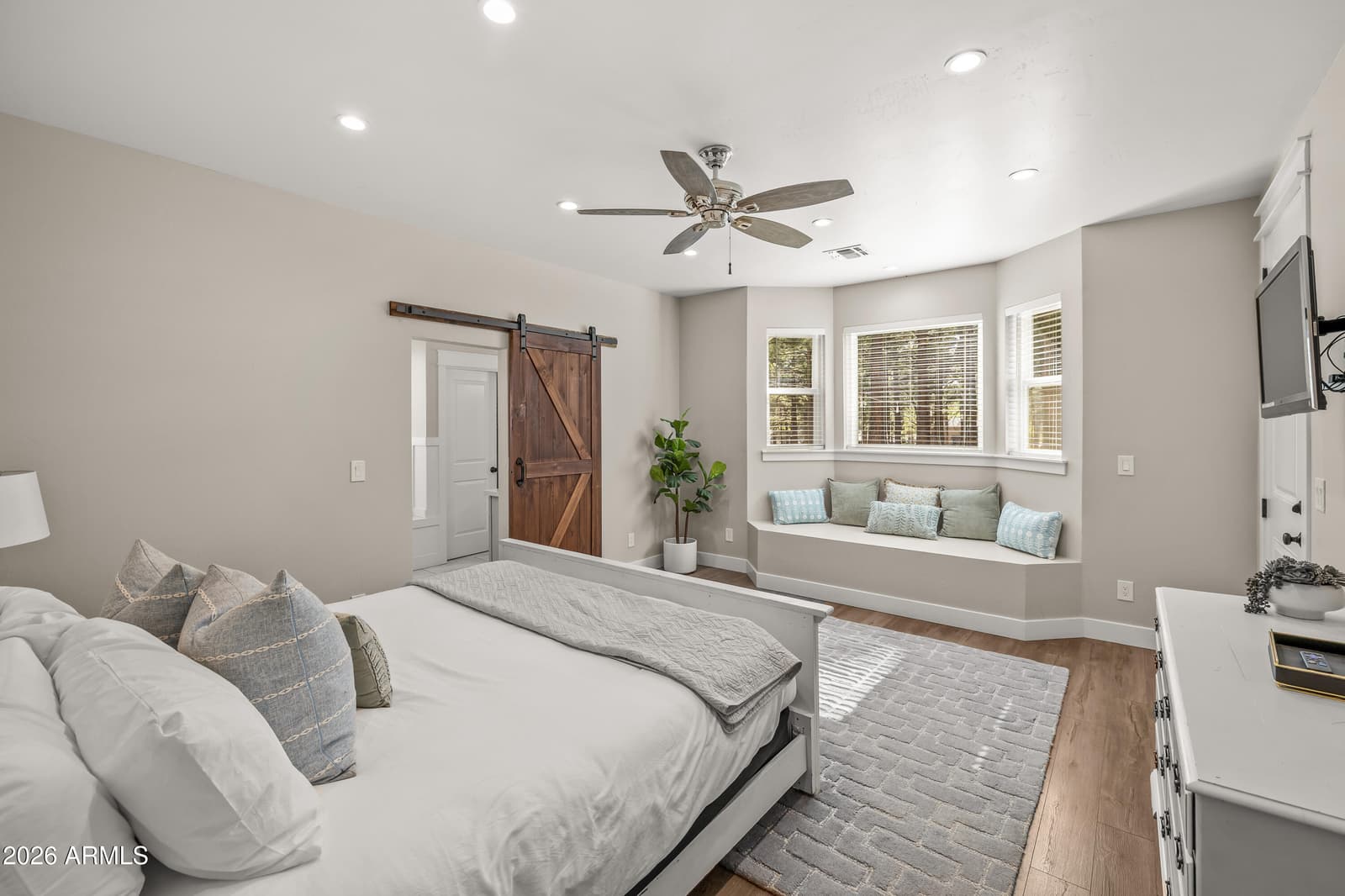 670 Old Munds Highway, Flagstaff, AZ 86005 — photo 12 of 52