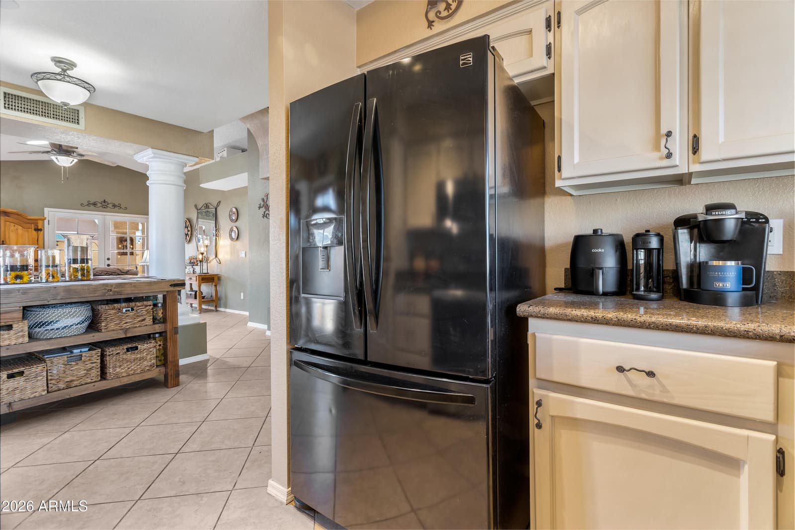 911 E ANNETTE Drive, Phoenix, AZ 85022 — photo 11 of 40