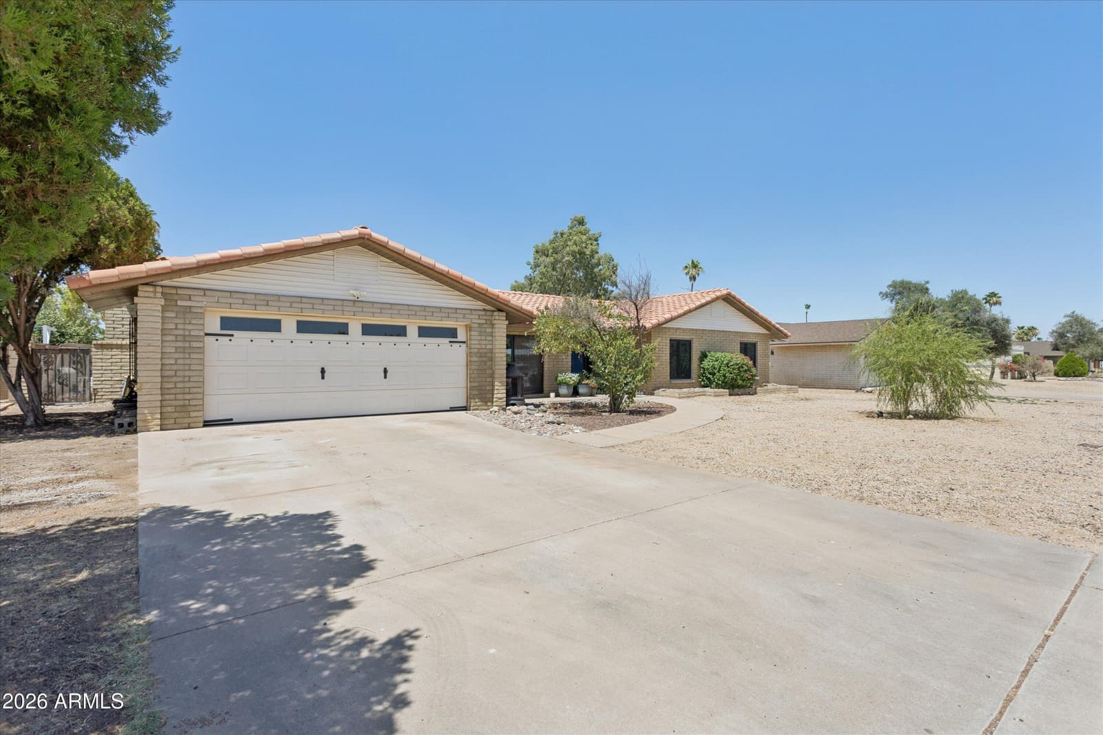 2914 E BERYL Avenue, Phoenix, AZ 85028 — photo 42 of 45