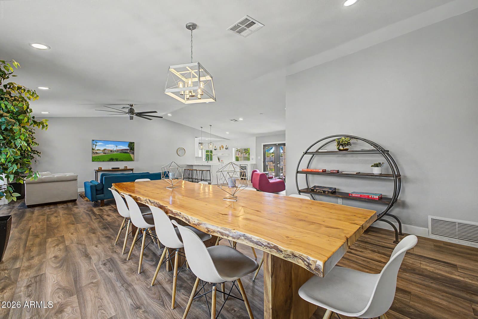 314 E MARCONI Avenue, Phoenix, AZ 85022 — photo 1 of 41