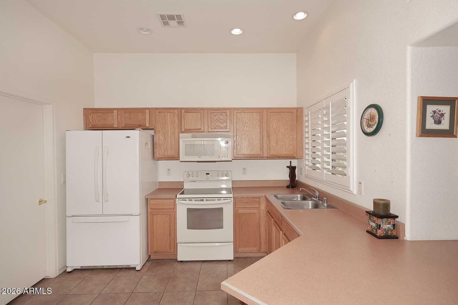 8013 W Zoe Ella Way, Peoria, AZ 85382 — photo 11 of 34
