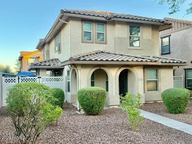 919 S PHEASANT Drive, Gilbert, AZ 85296