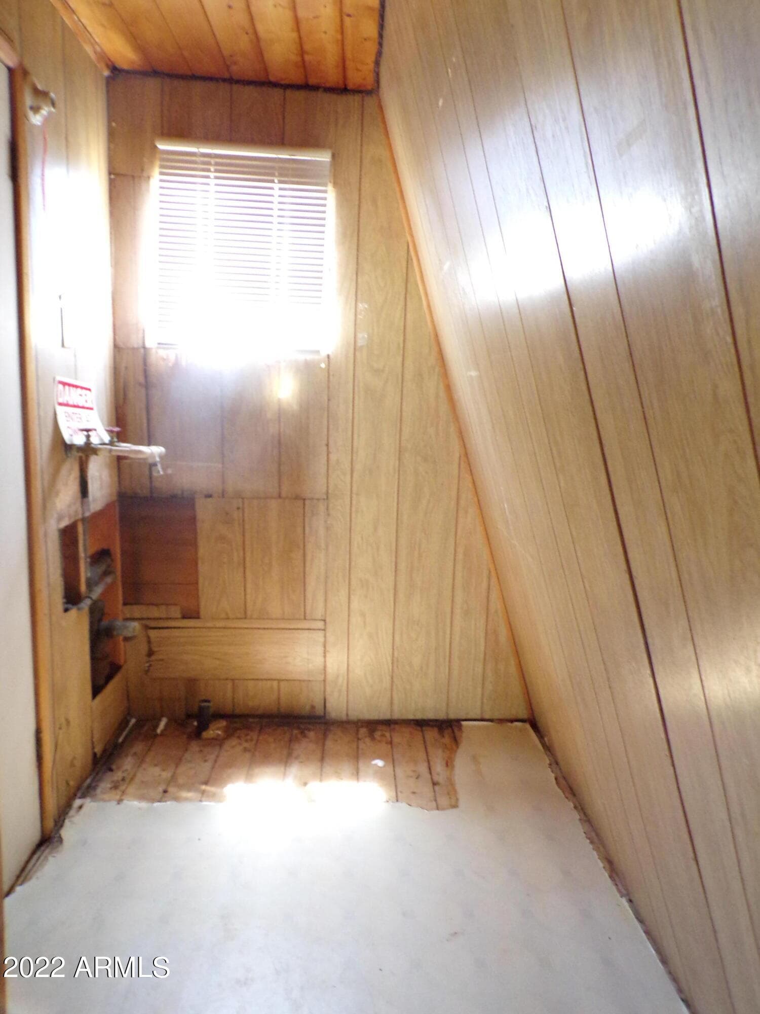 12 E SILVER KING Road, Queen Valley, AZ 85118 — photo 20 of 64