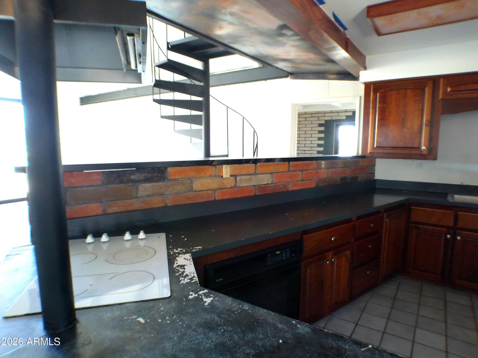 12 E SILVER KING Road, Queen Valley, AZ 85118 — photo 49 of 64