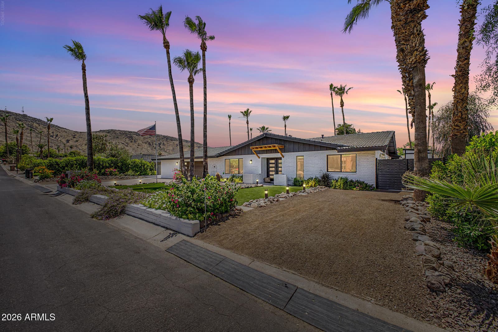 13234 N 11TH Avenue, Phoenix, AZ 85029