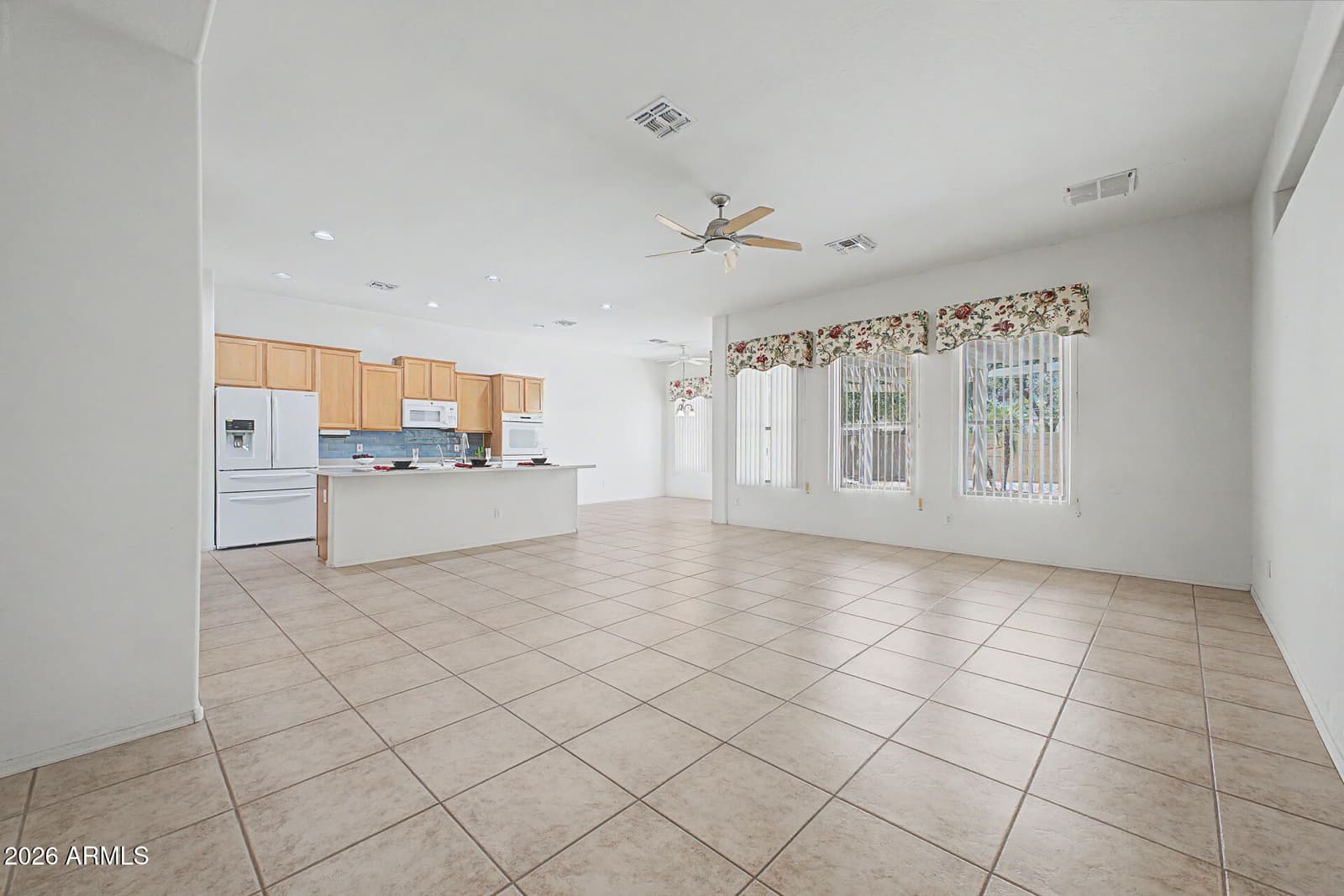 3076 E JUANITA Avenue, Gilbert, AZ 85234 — photo 21 of 46