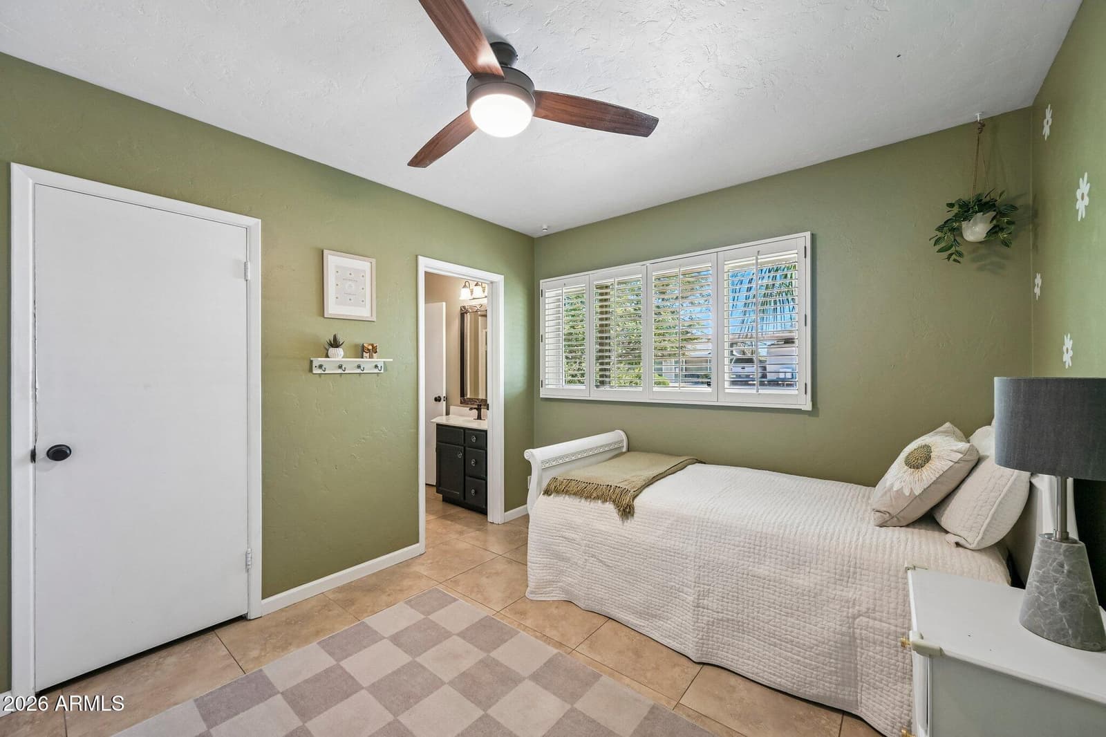 2117 W WINDSOR Avenue, Phoenix, AZ 85009 — photo 34 of 57