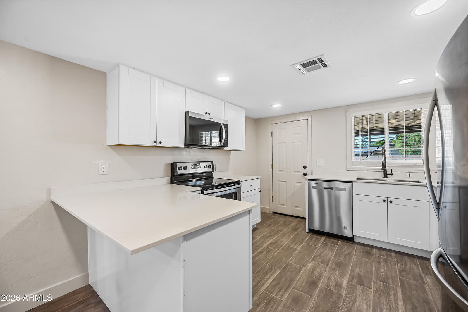 750 W 1ST Place, Mesa, AZ 85201 — photo 11 of 26