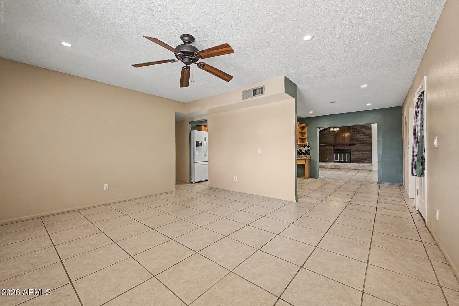 725 S PASADENA, Mesa, AZ 85210 — photo 9 of 50