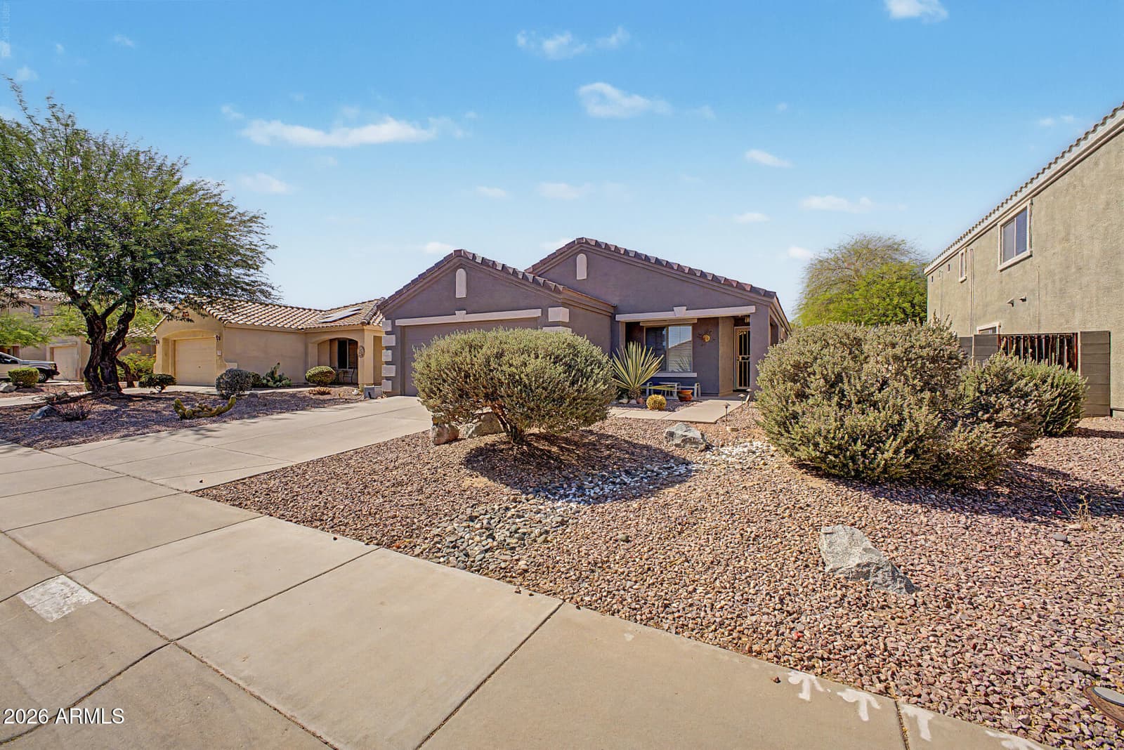 17564 W Calavar Road, Surprise, AZ 85388 — photo 3 of 28