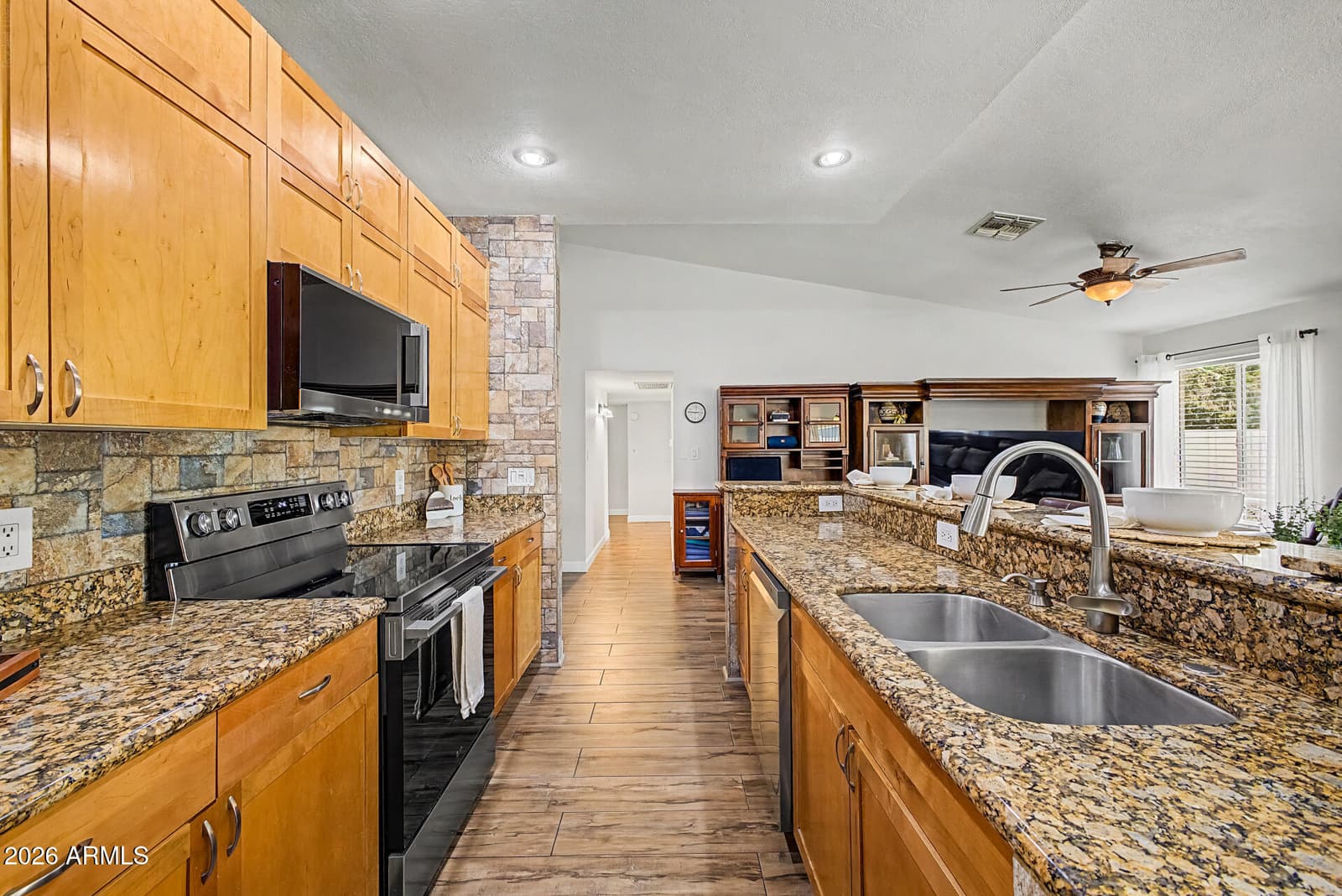 755 W Laguna Azul Avenue, Mesa, AZ 85210 — photo 20 of 40