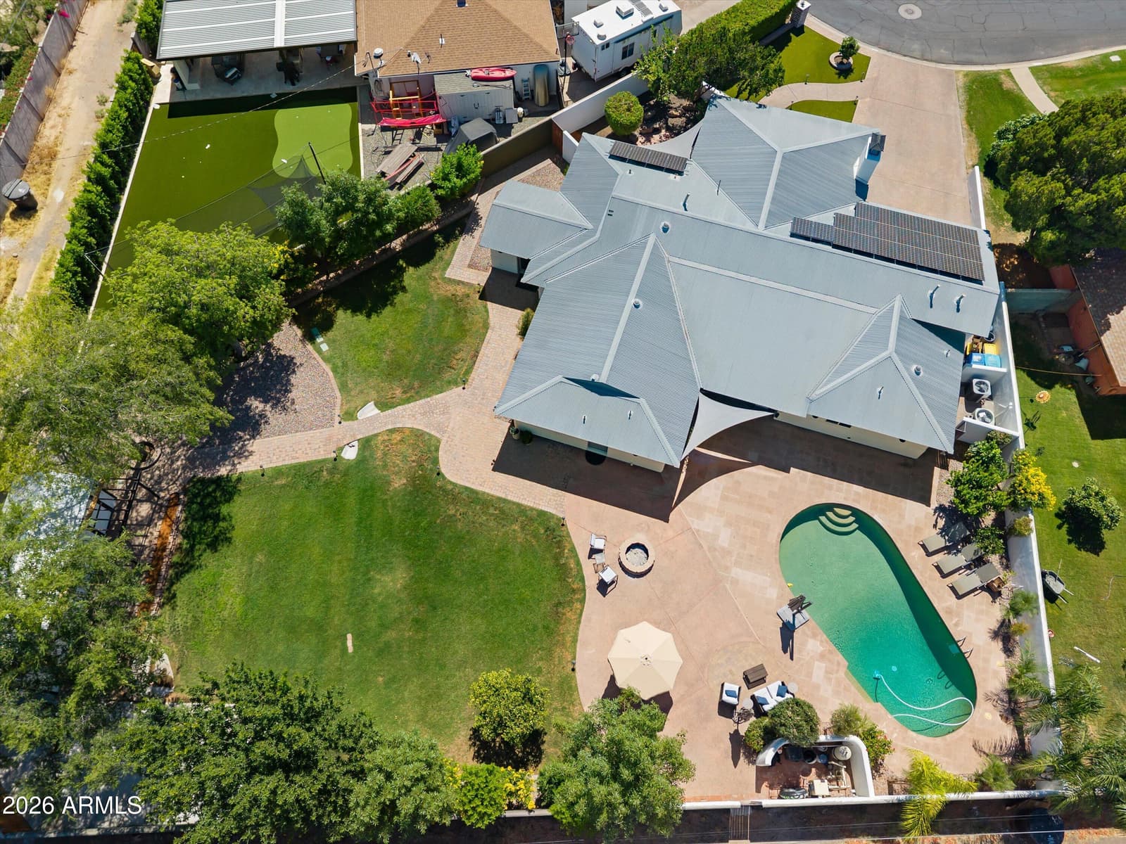 726 W NORTHVIEW Avenue, Phoenix, AZ 85021 — photo 4 of 50