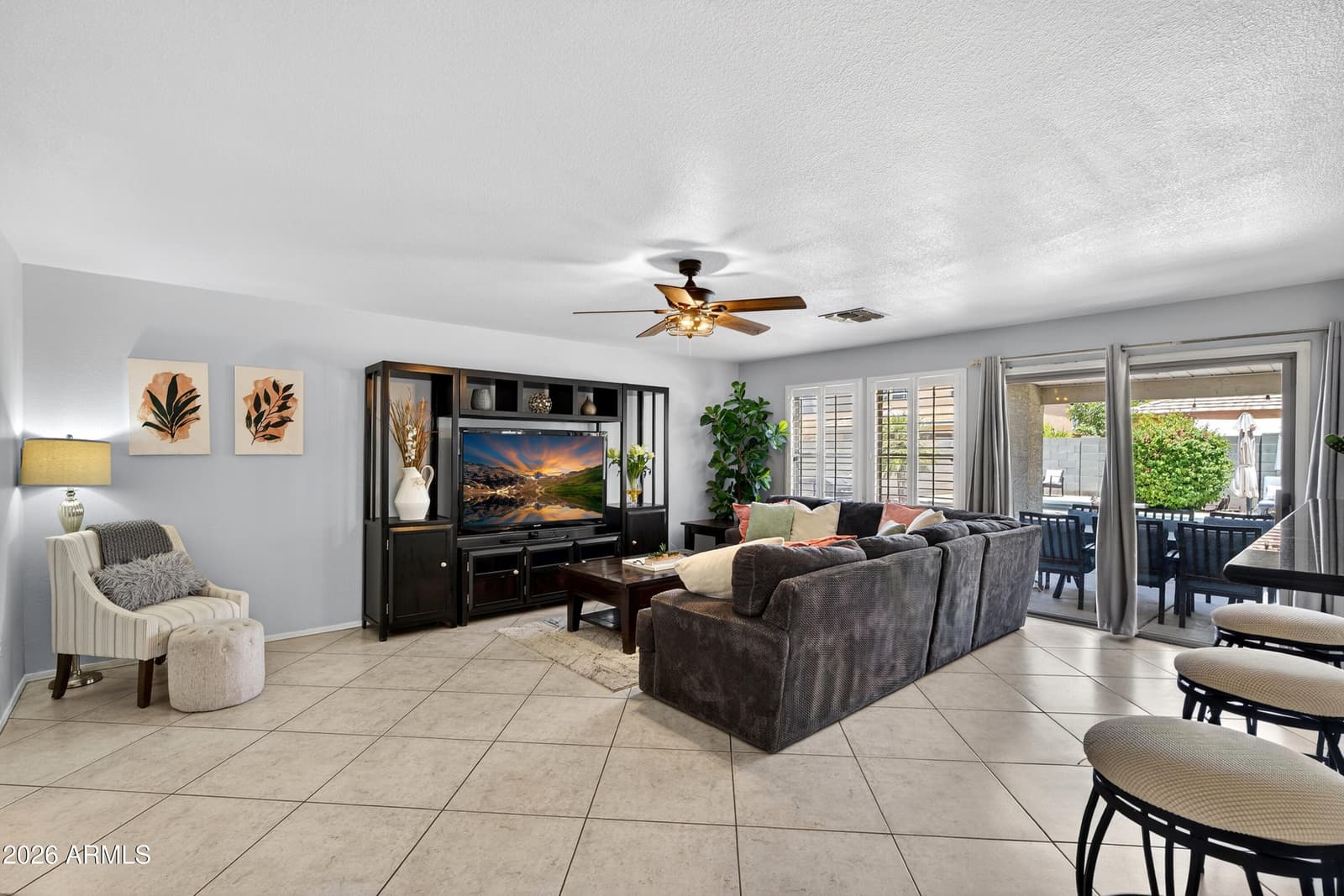 704 W La Pryor Lane, Gilbert, AZ 85233 — photo 6 of 54