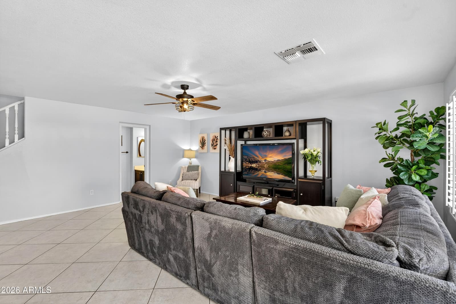 704 W La Pryor Lane, Gilbert, AZ 85233 — photo 7 of 54