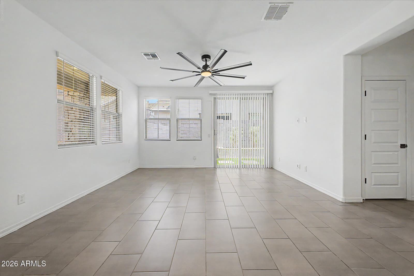 3767 N 100th Drive, Avondale, AZ 85392 — photo 5 of 41