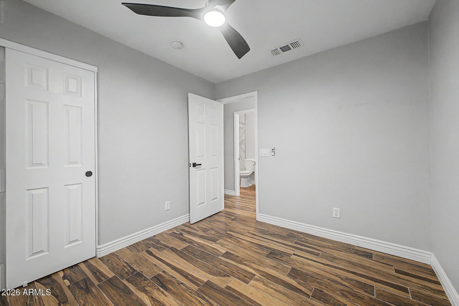 16036 N 11TH Avenue 1058, Phoenix, AZ 85023 — photo 43 of 57
