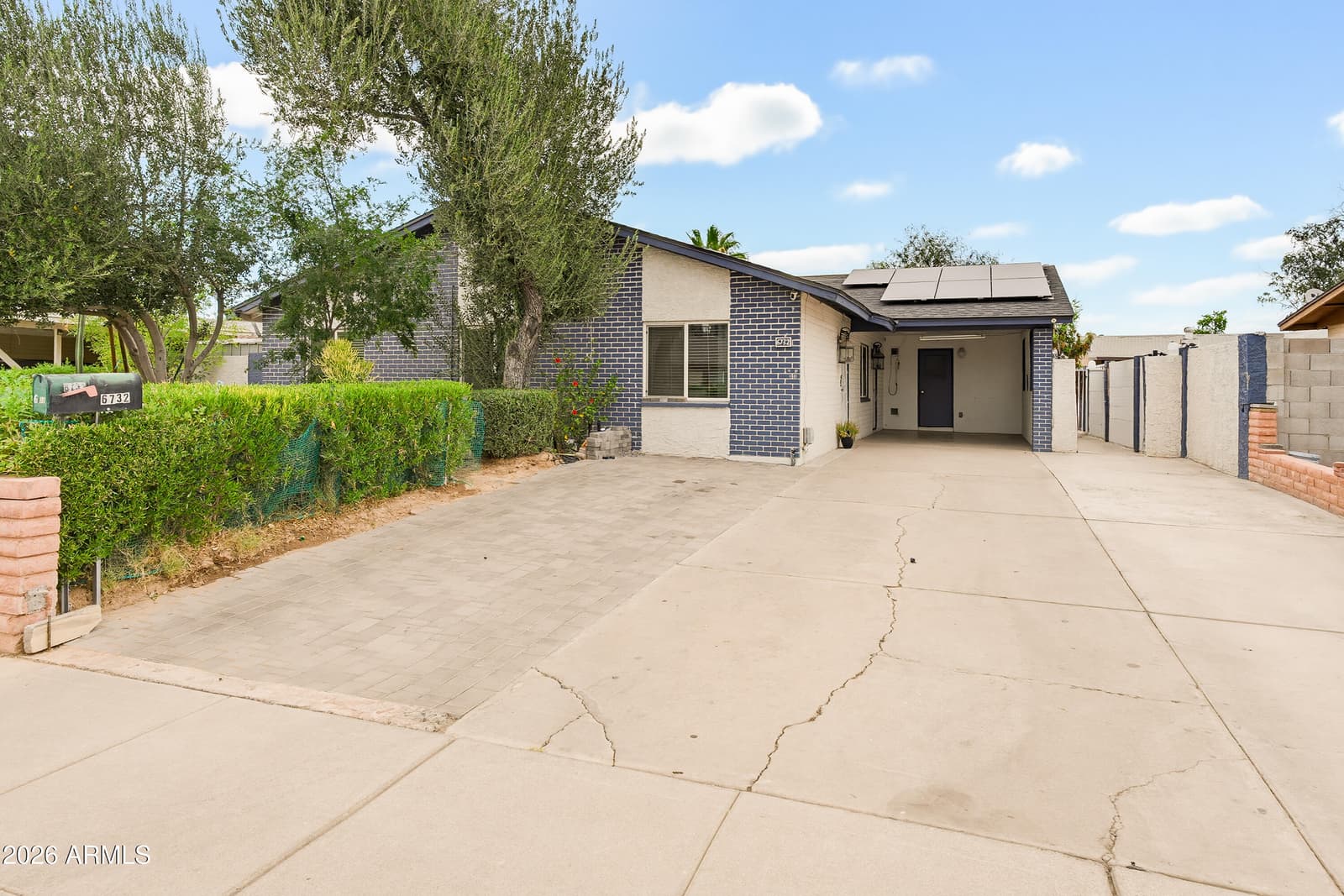 6732 W MEDLOCK Drive, Glendale, AZ 85303 — photo 7 of 62