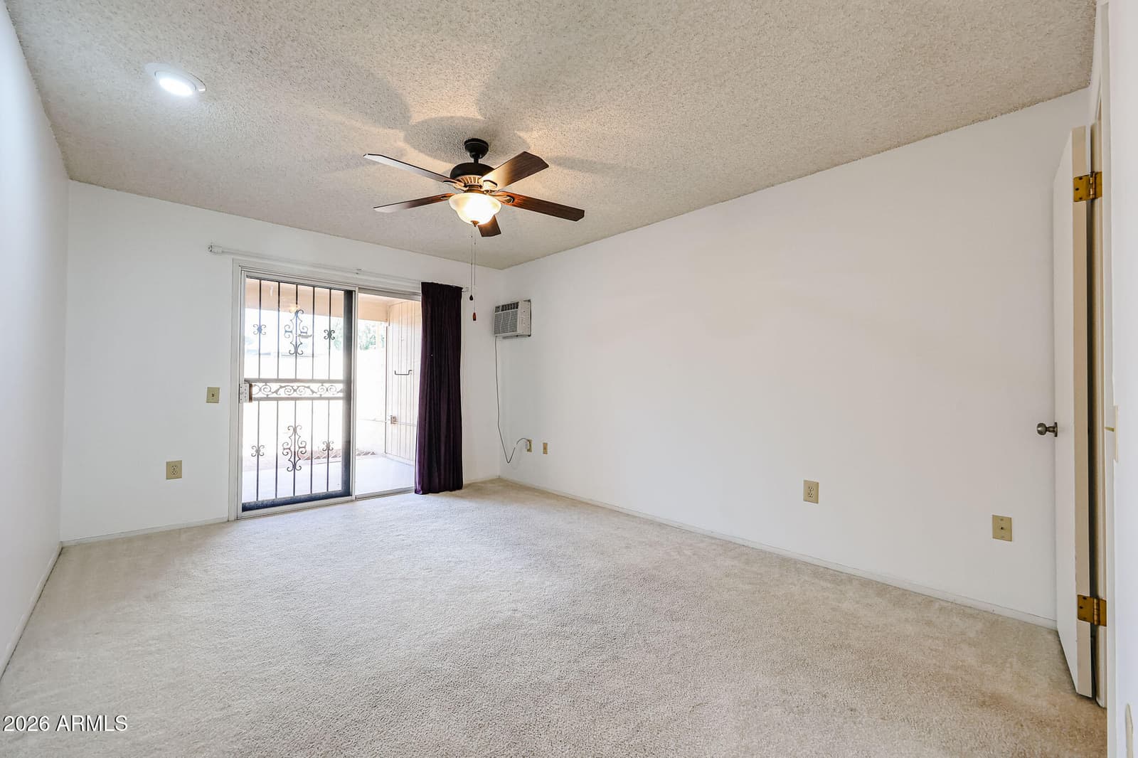 13071 N 100th Drive, Sun City, AZ 85351 — photo 4 of 41