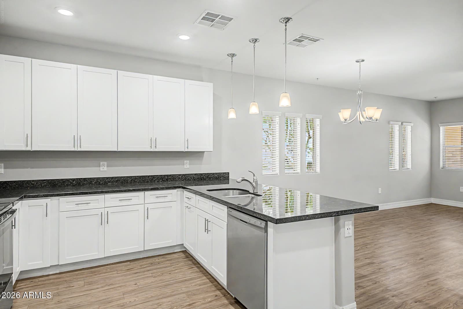 2821 S SKYLINE 116, Mesa, AZ 85212 — photo 9 of 35
