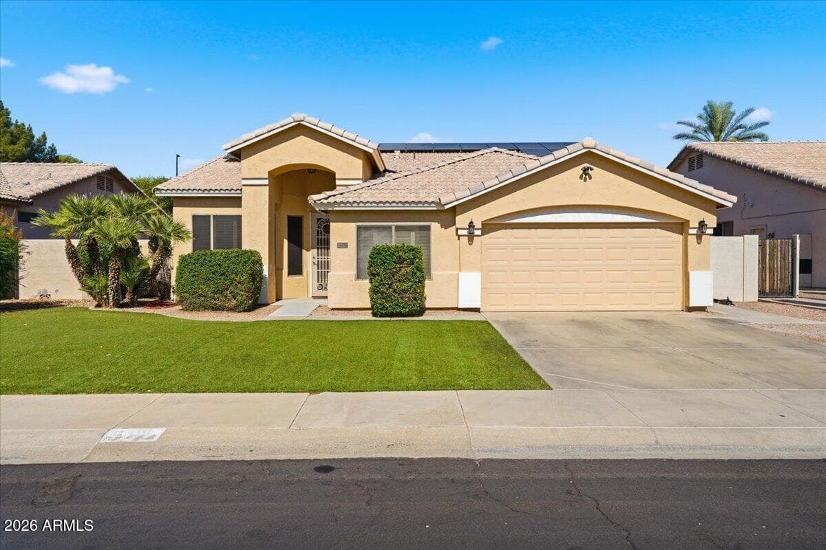 729 N Ocotillo Lane, Gilbert, AZ 85233 — photo 2 of 54
