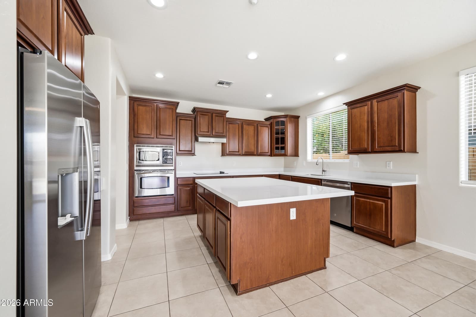 9114 W White Feather Lane, Peoria, AZ 85383 — photo 12 of 39