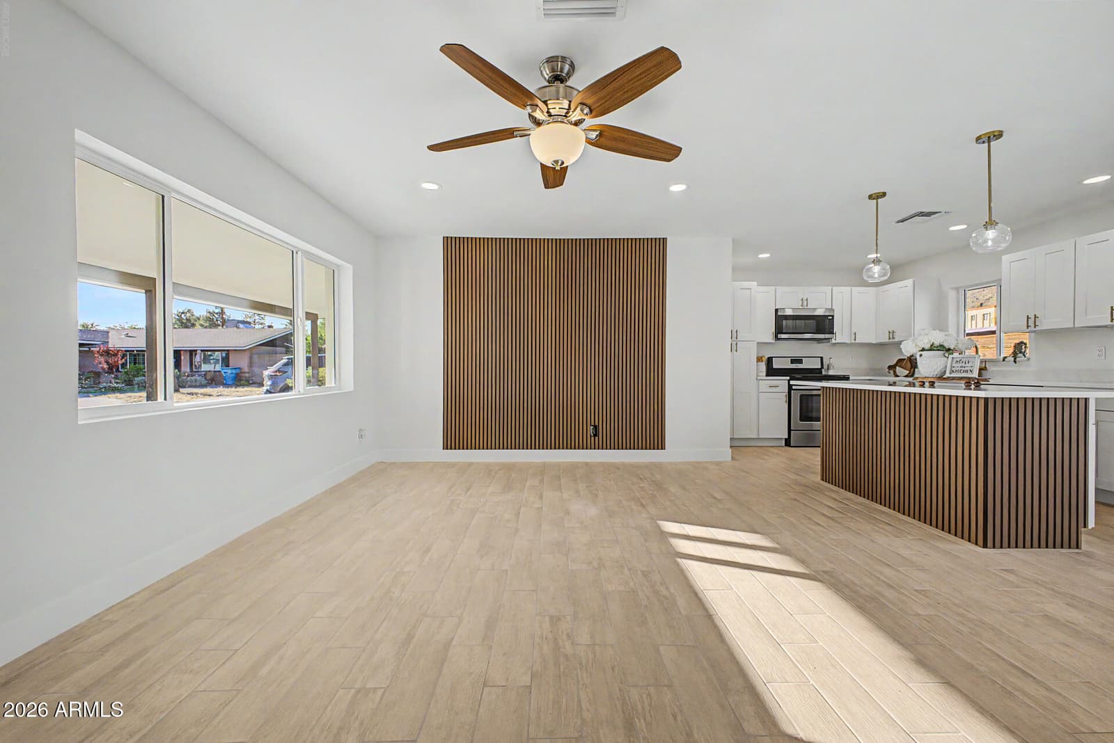 11625 N 20th Avenue, Phoenix, AZ 85029 — photo 12 of 41