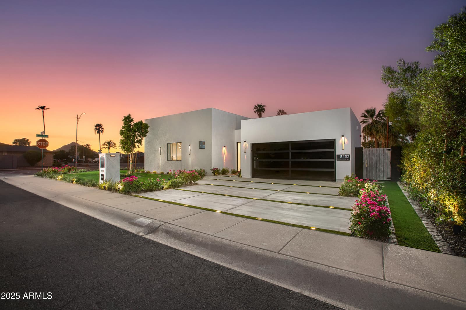 8402 E HEATHERBRAE Drive, Scottsdale, AZ 85251 — photo 3 of 60