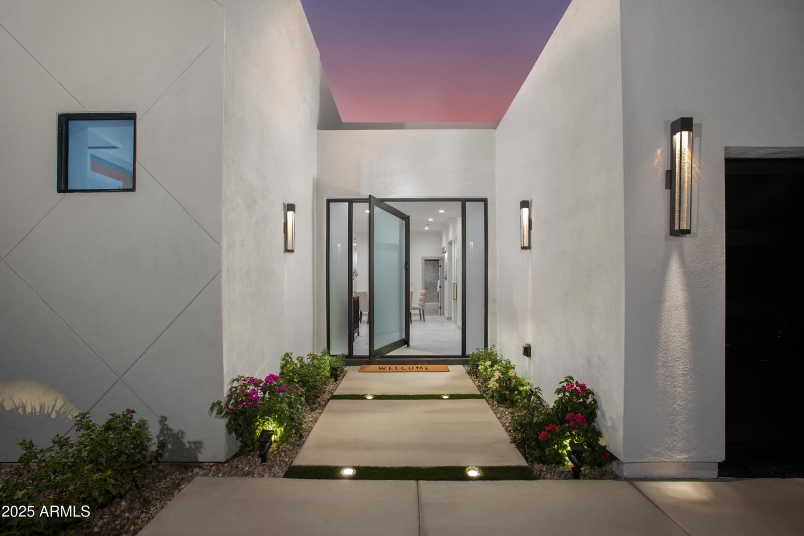 8402 E HEATHERBRAE Drive, Scottsdale, AZ 85251 — photo 4 of 60