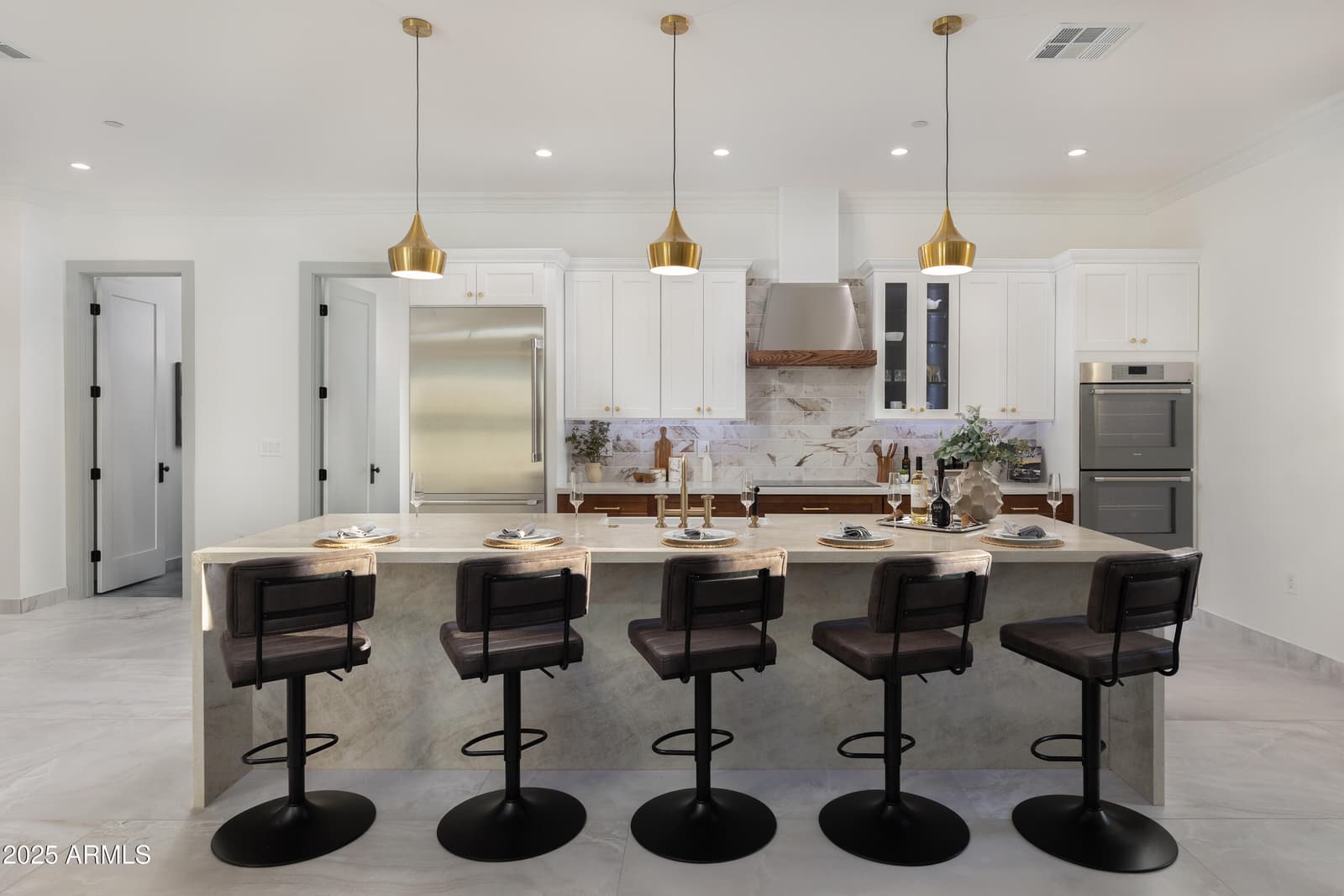 8402 E HEATHERBRAE Drive, Scottsdale, AZ 85251 — photo 14 of 60