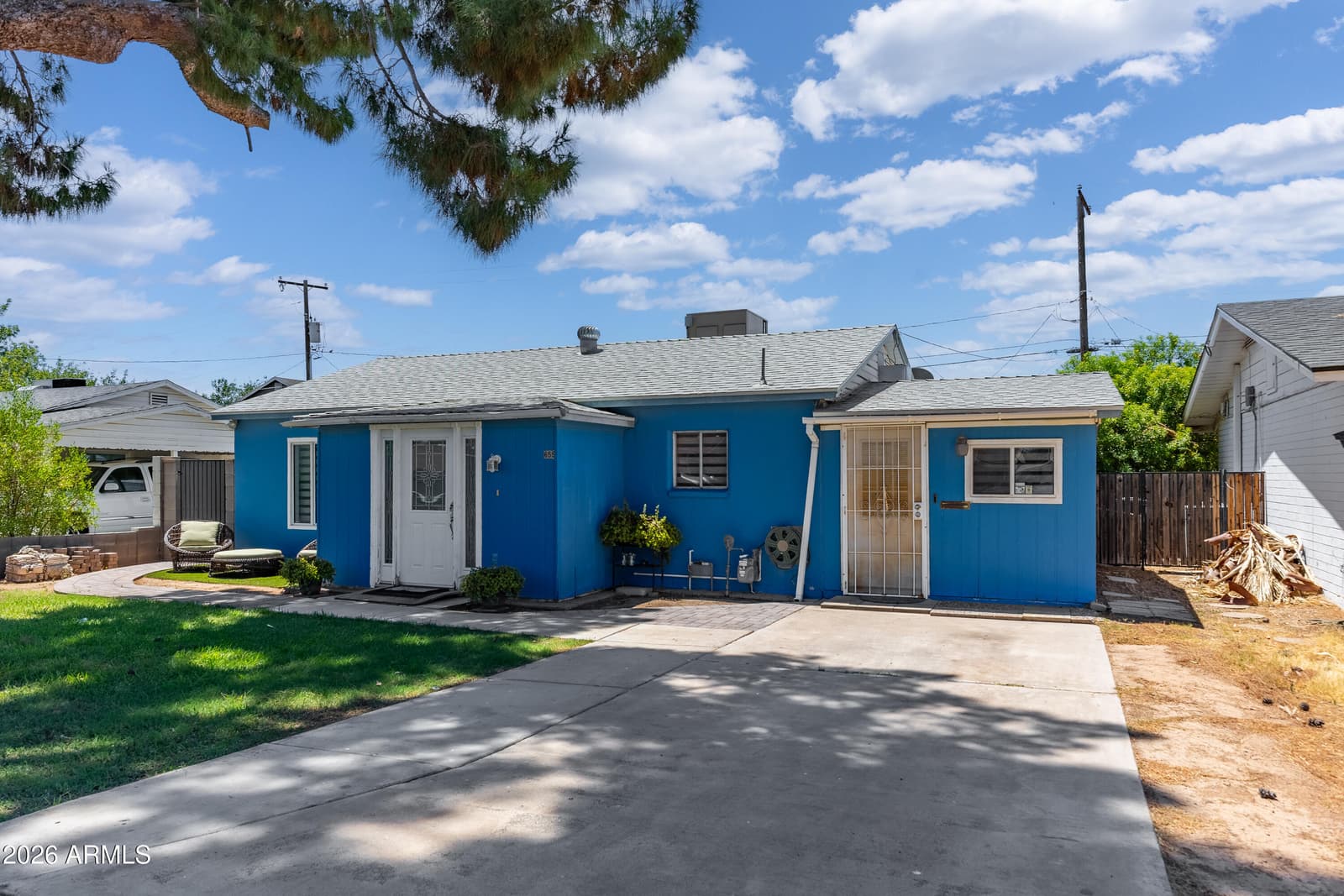 655 E 2nd Street, Mesa, AZ 85203 — photo 1 of 30